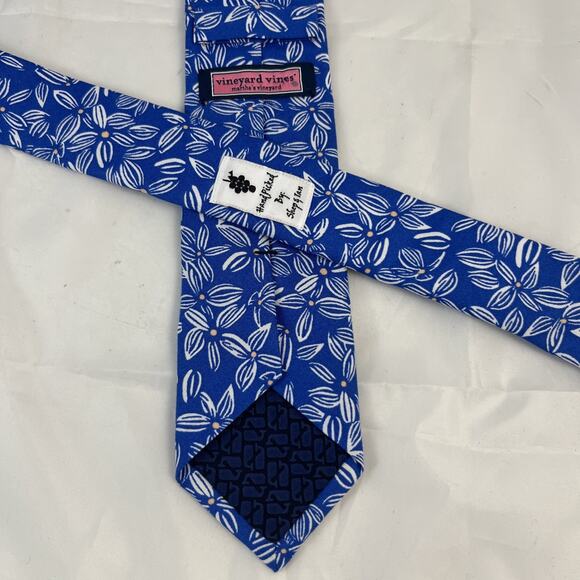 Vineyard Vines Tie Handpicked by Shep & Ian Blue White Blue Cotton TENNIS - Picture 4 of 6